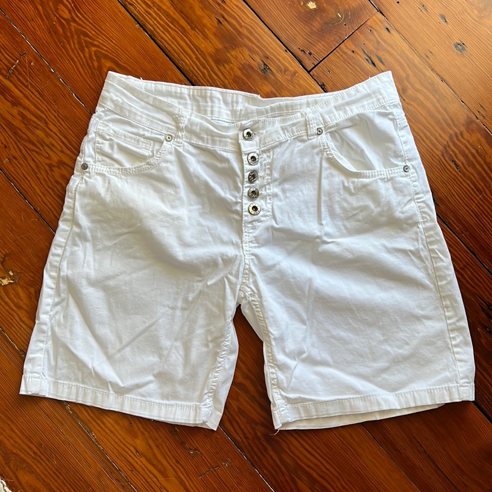 White cotton shorts by Please - size. XL